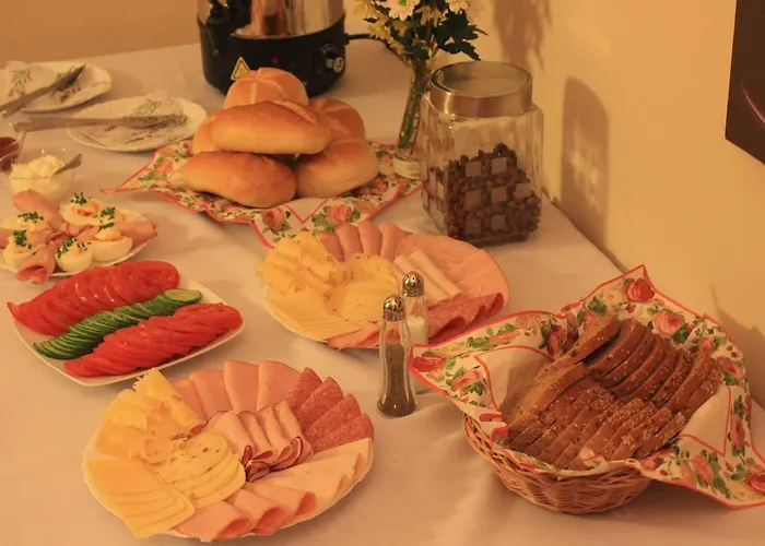 Bed & Breakfast Moravia 3*